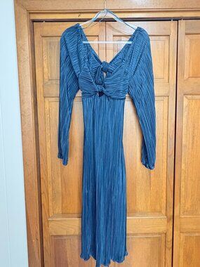 ✨ NWT Baltic Born Amani Pleated Midi Dress – Peacock | Size Large ✨